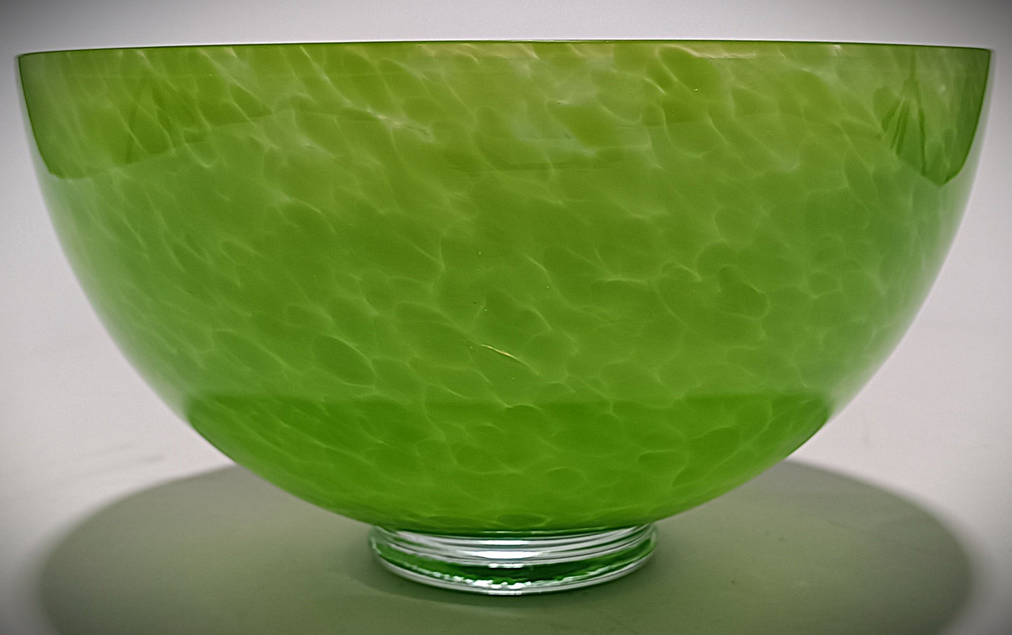 Taça decorativa verde