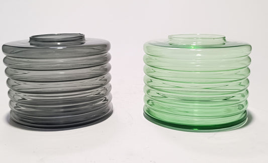 Jarras em vidro de duas cores