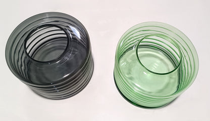 Jarras em vidro de duas cores