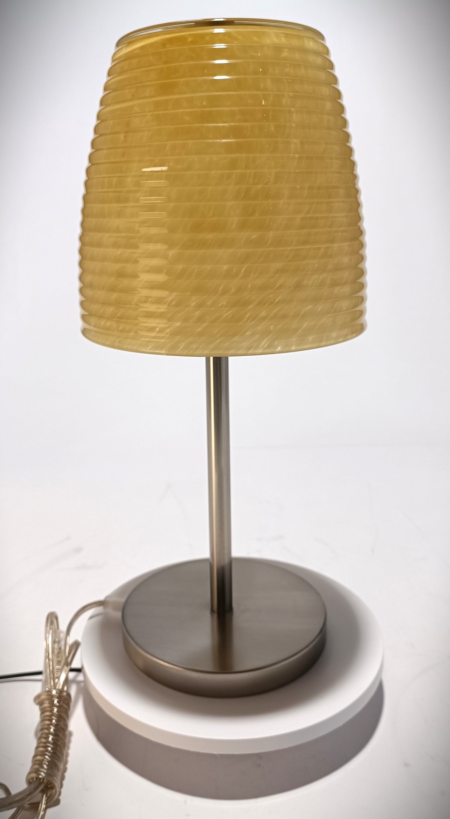 Candeeiro de mesa com Abajur em Vidro