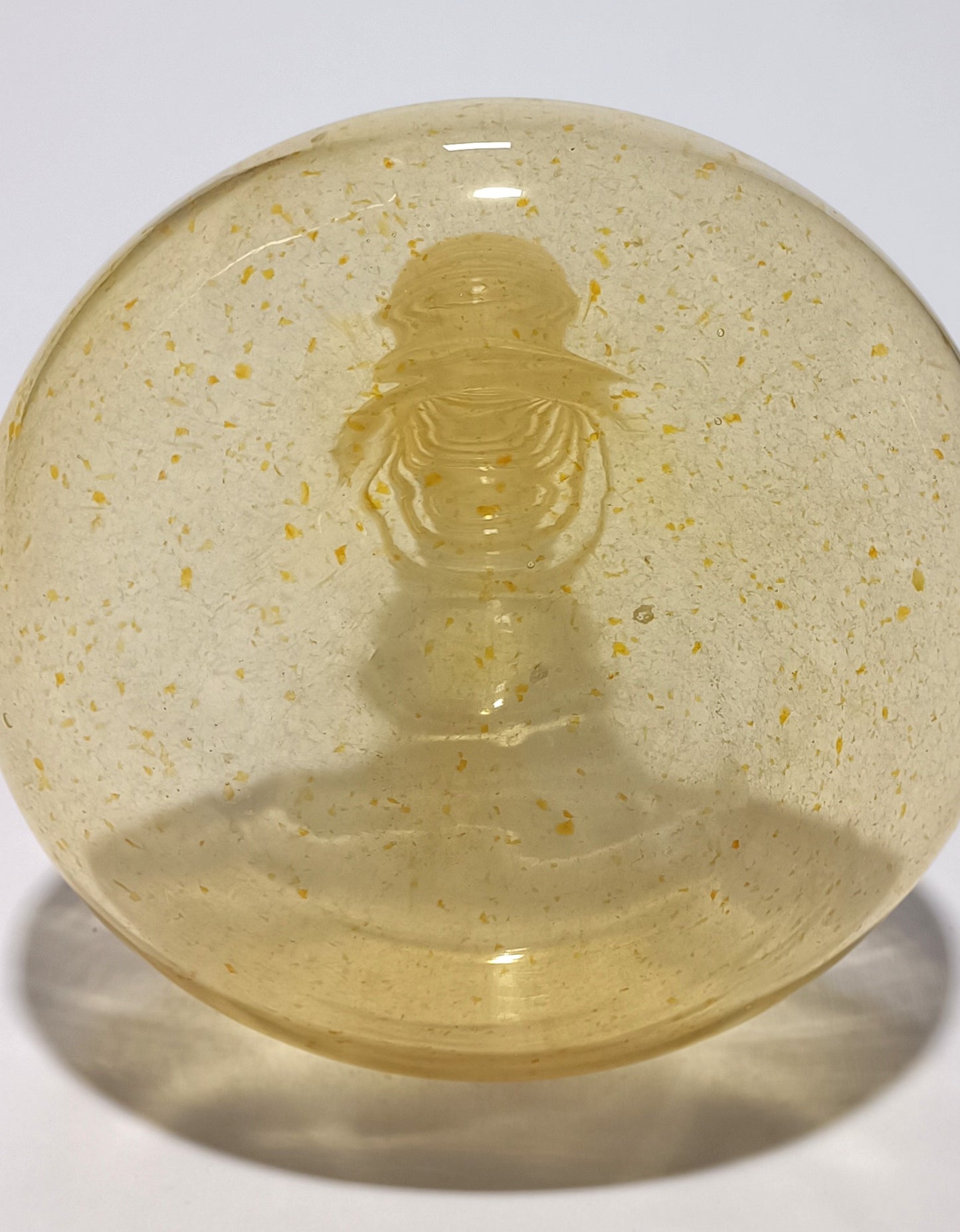 Vaso Âmbar Ondulado em Vidro Soprado