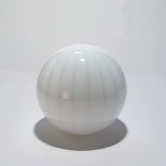 Candeeiro de Mesa Sem Fios em Vidro Soprado — Azul Claro Raiado | Ø 25 cm