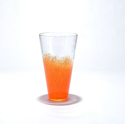 Vaso em vidro com base de grãos laranja